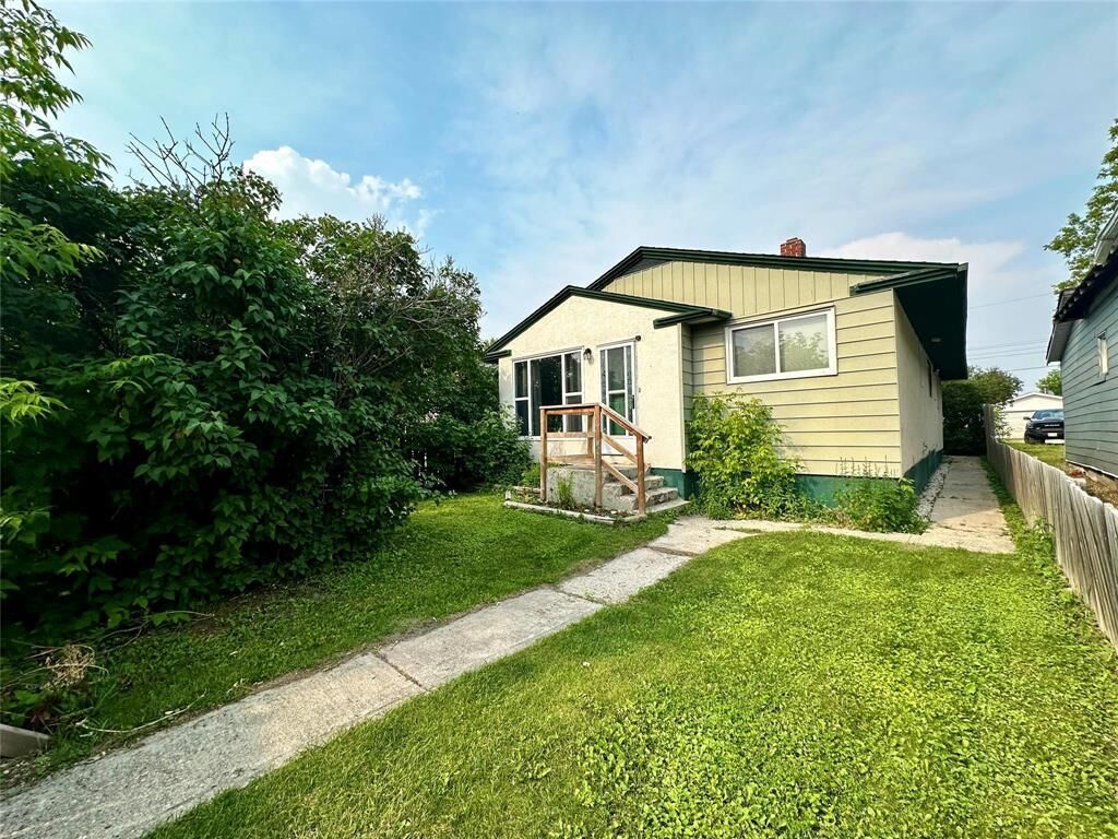 4 bed The Pas home for sale 147 Head Avenue, The Pas, MB R9A 1L5