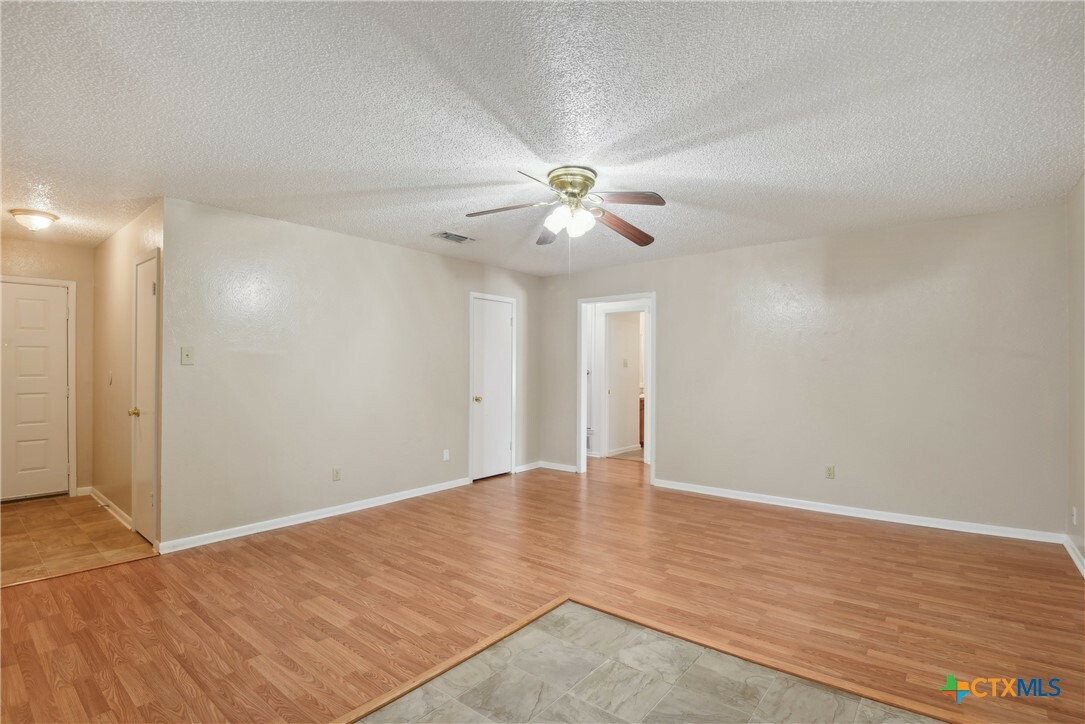 Property Photo:  510 Traci Drive  TX 76522 