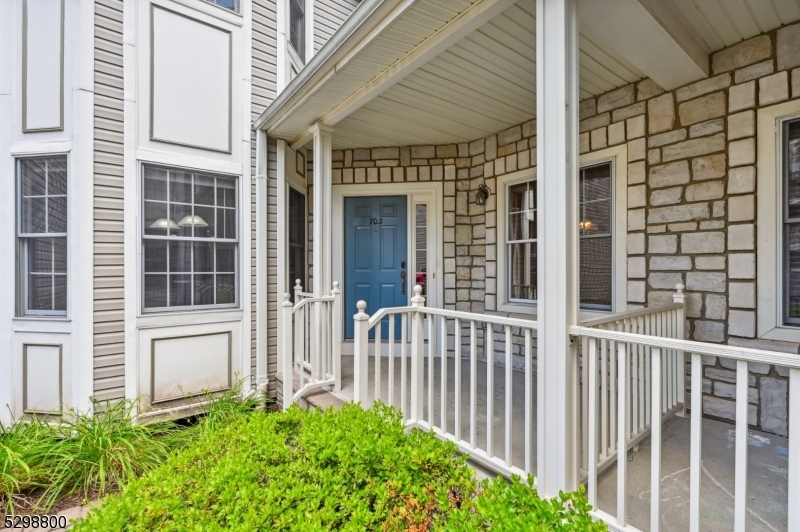 Property Photo: 703 Binghampton Ln NJ 07039