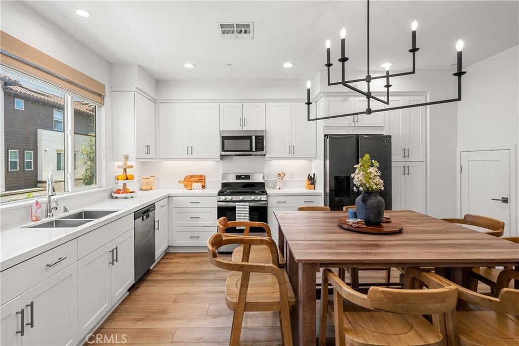 Property Photo:  10853 Horizons Drive  CA 91733 