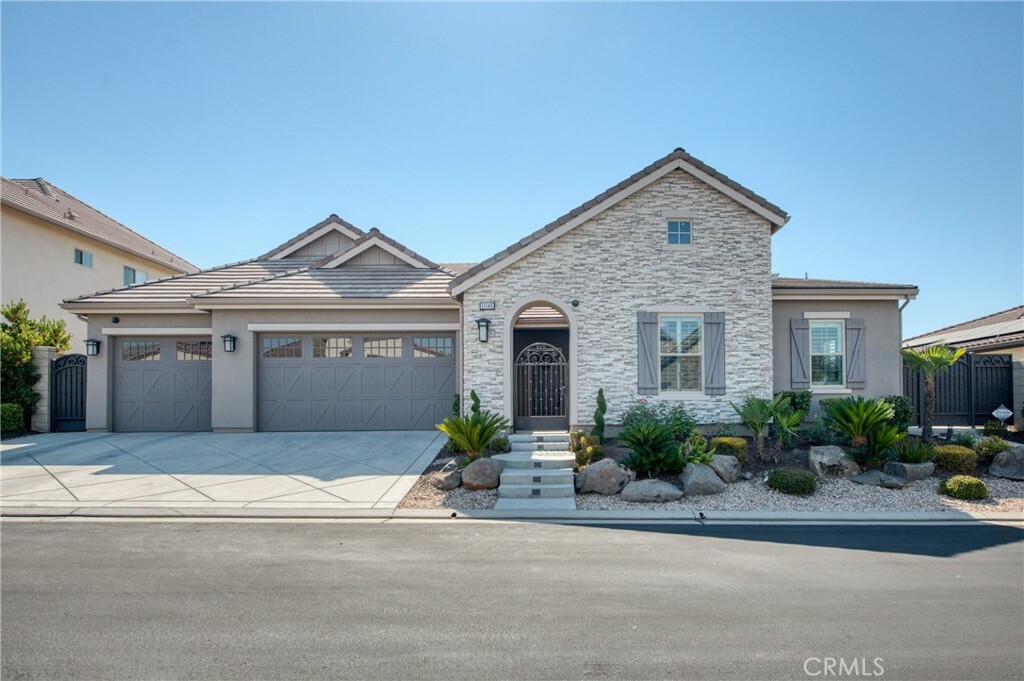 Property Photo:  11145 N Valley Drive  CA 93730 