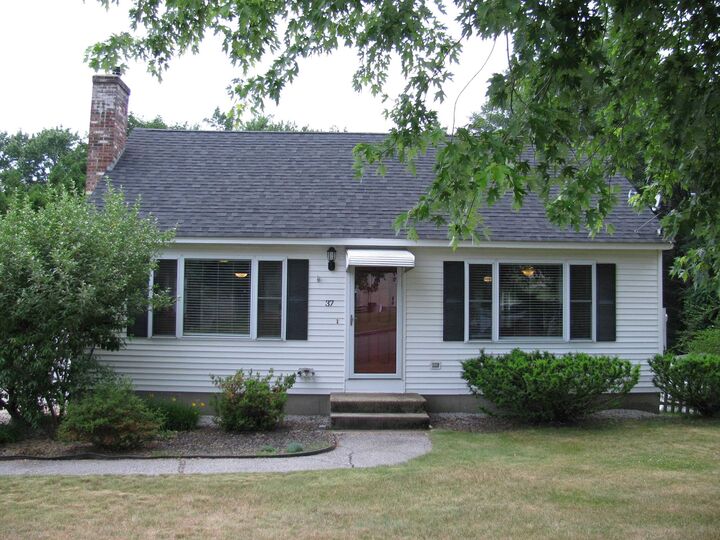 37 Pahray Lane  Manchester NH 03109 photo