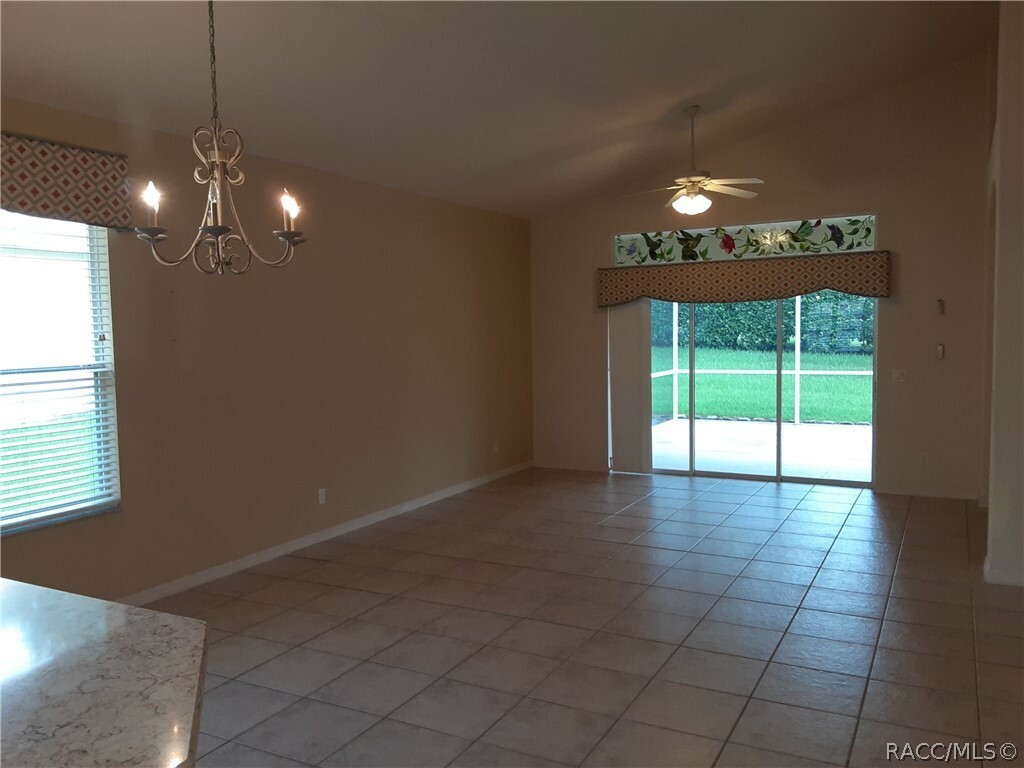 Property Photo:  856 W Silver Meadow Loop  FL 34442 