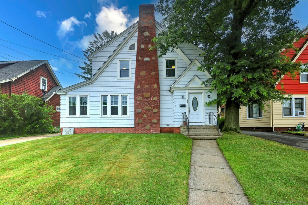 Property Photo:  398 Center Street  CT 06516 