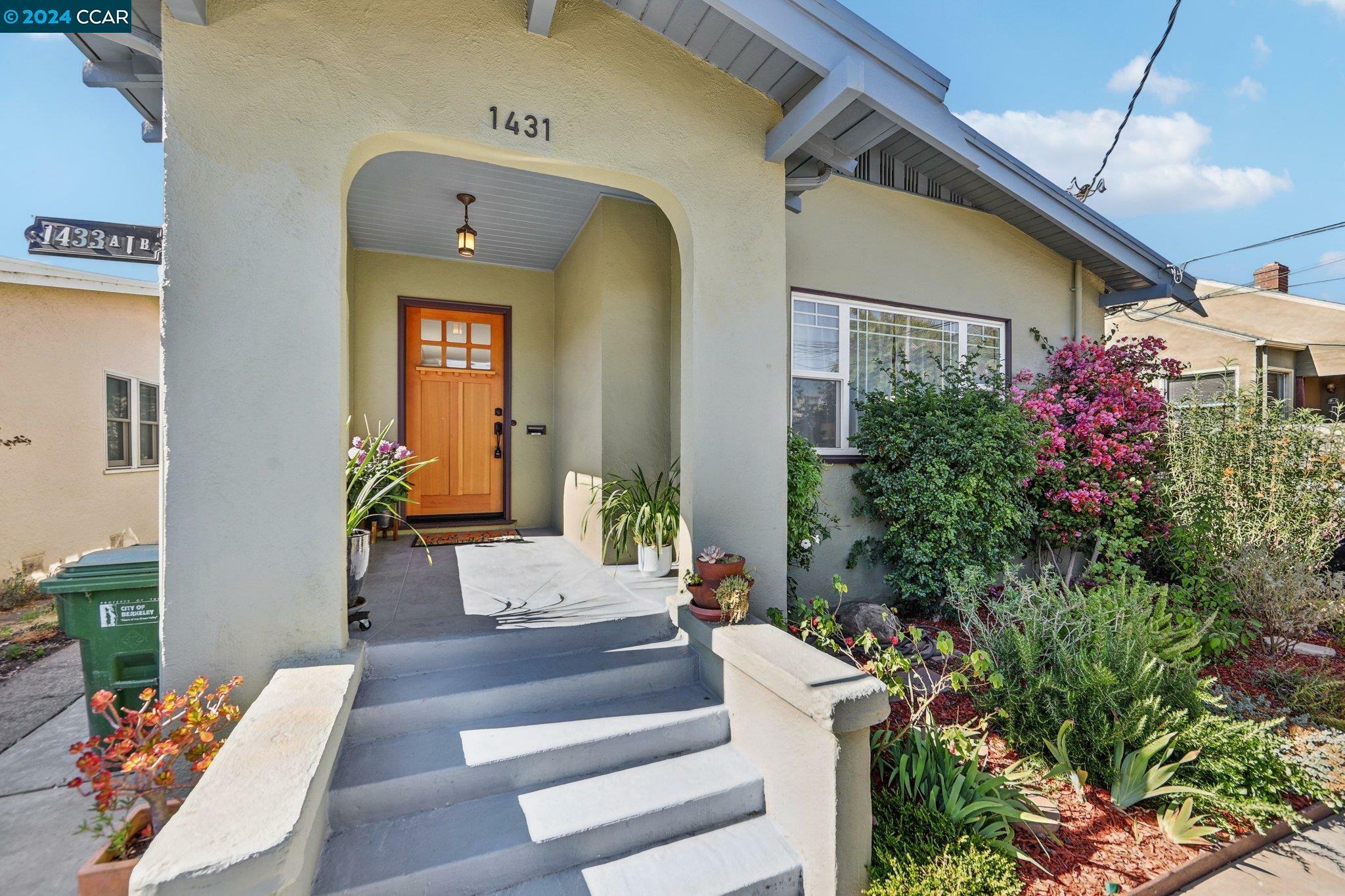 Property Photo:  1431 Derby St  CA 94702 