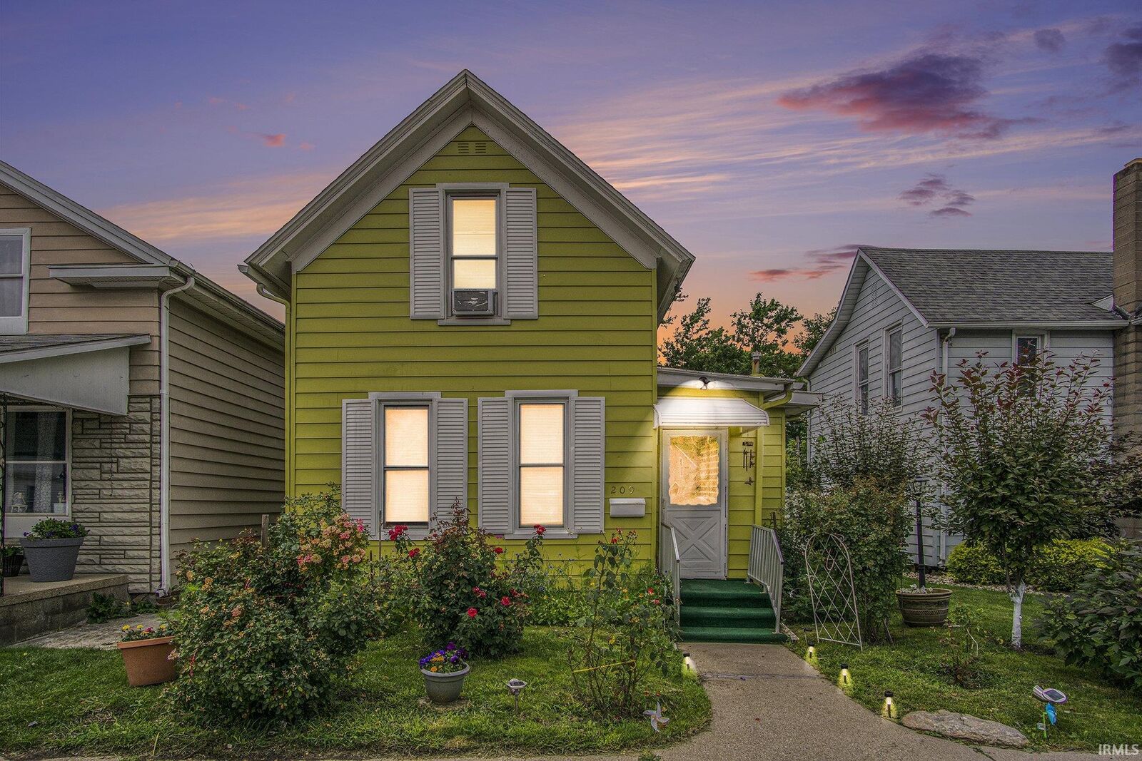 Property Photo:  209 S 9th Street  IN 46528 