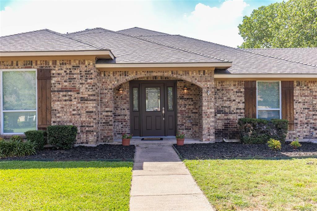 Property Photo:  102 Royal Oaks Drive  TX 75402 