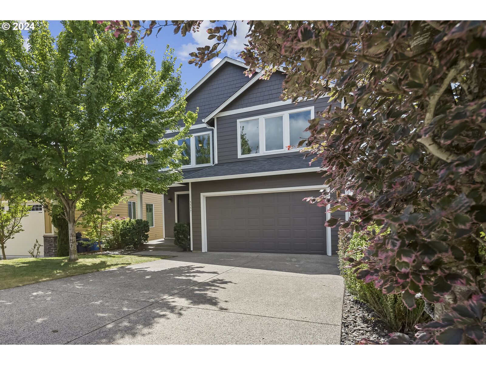 Property Photo: 3557 NE Franklin Loop WA 98607