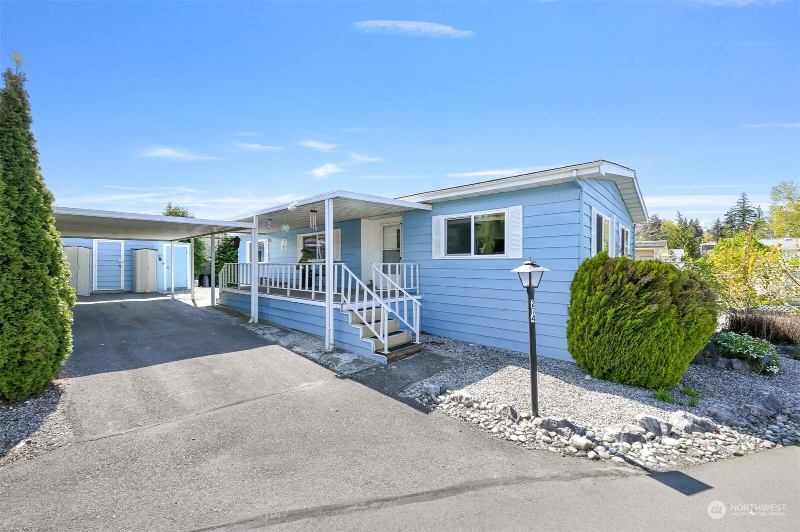 Property Photo:  1200 Lincoln Street 274  WA 98229 