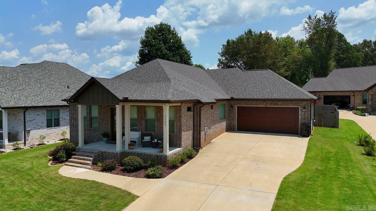 Property Photo:  1121 Essex Drive  AR 72019 