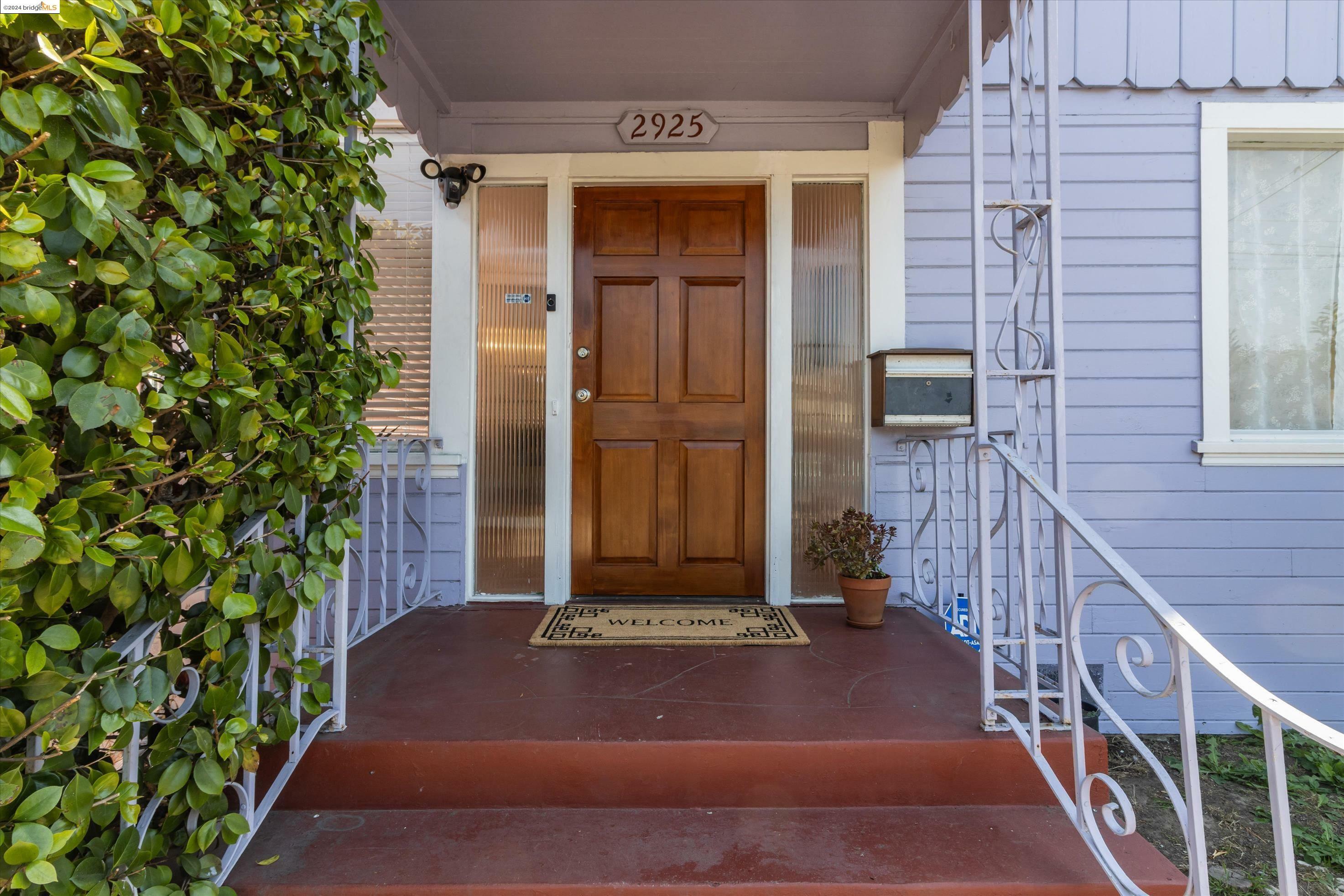 Property Photo:  2925 Brookdale Ave  CA 94602 