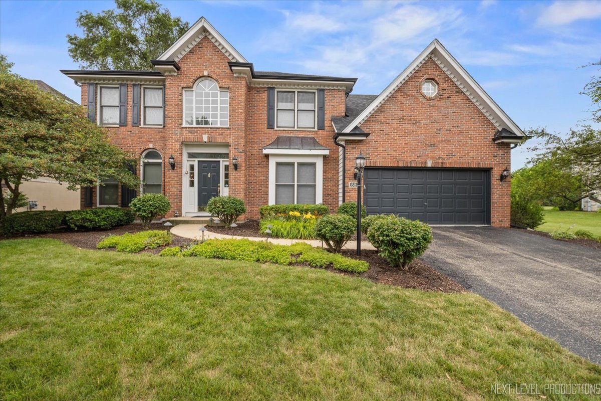 Property Photo: 882 Clarendon Lane IL 60504