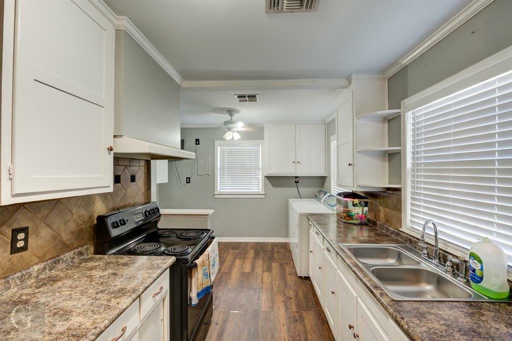 Property Photo:  2485 Tulip Street  LA 71112 