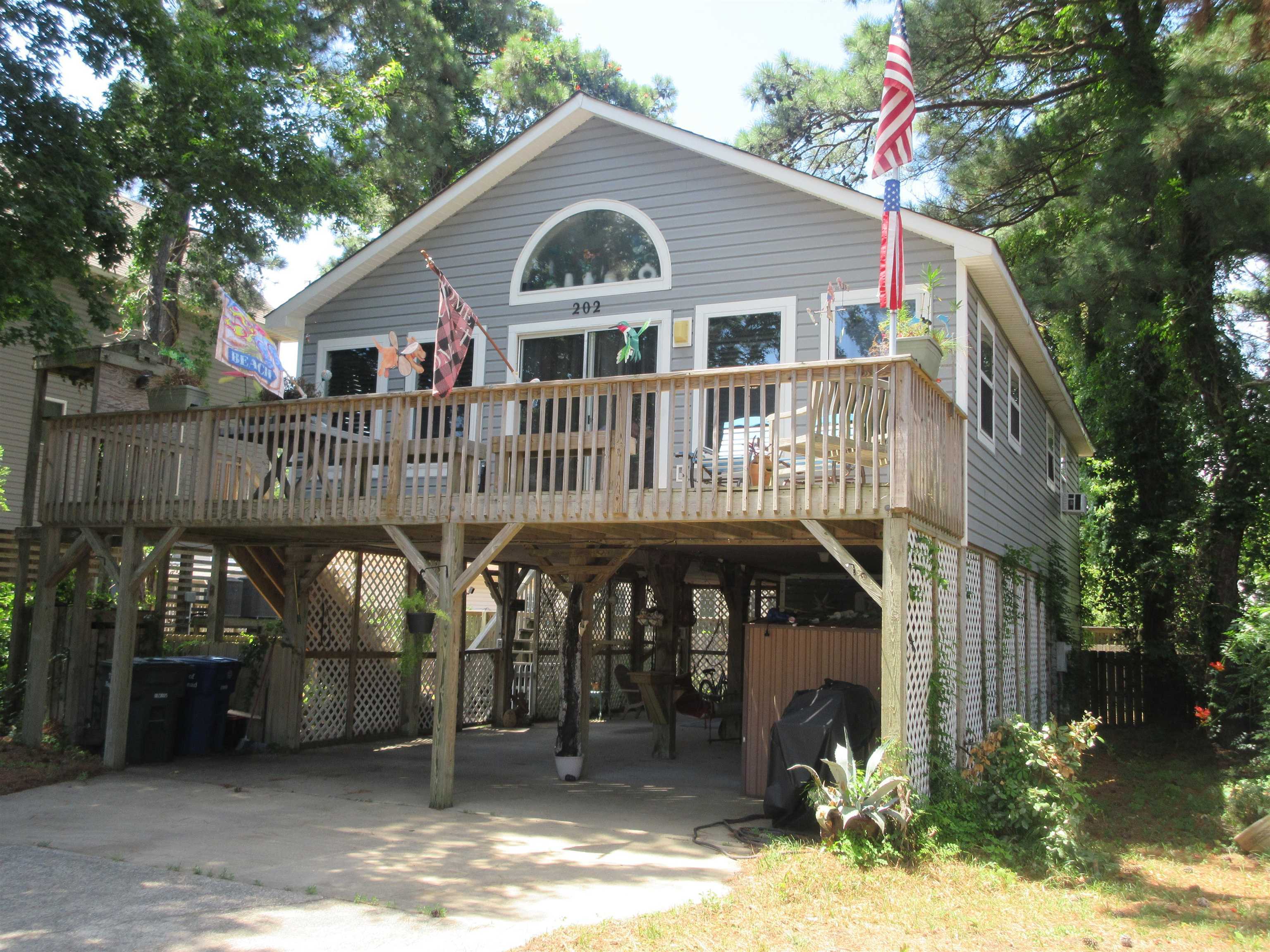 Property Photo:  202 W Lost Colony Drive  NC 27959 