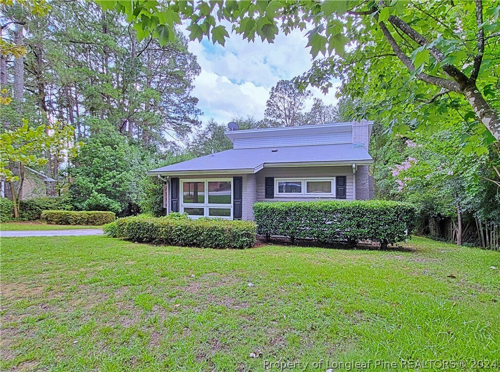 Property Photo:  2519 Mirror Lake Drive  NC 28303 