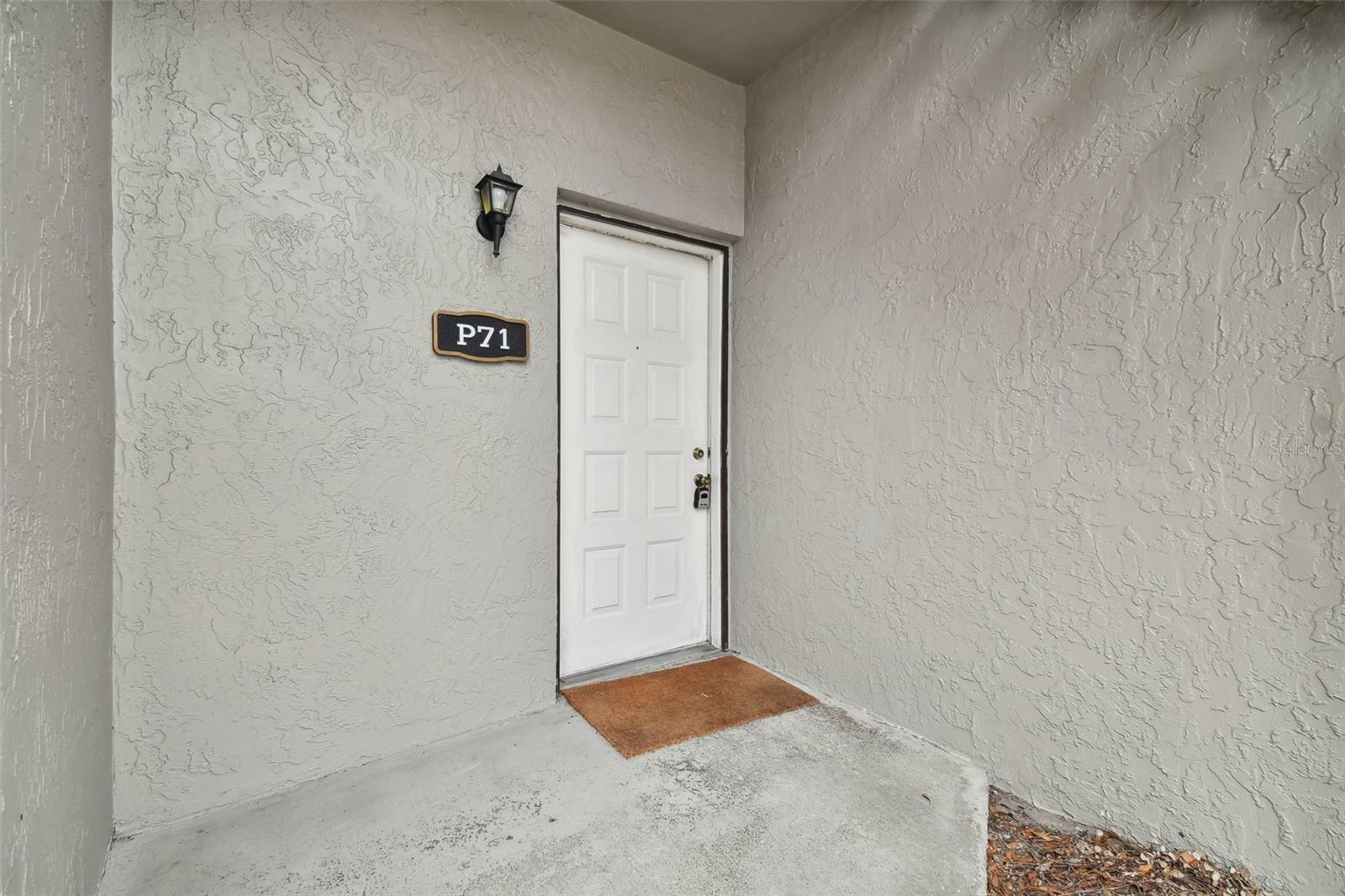 Property Photo:  4507 S Oak Drive P71  FL 33611 