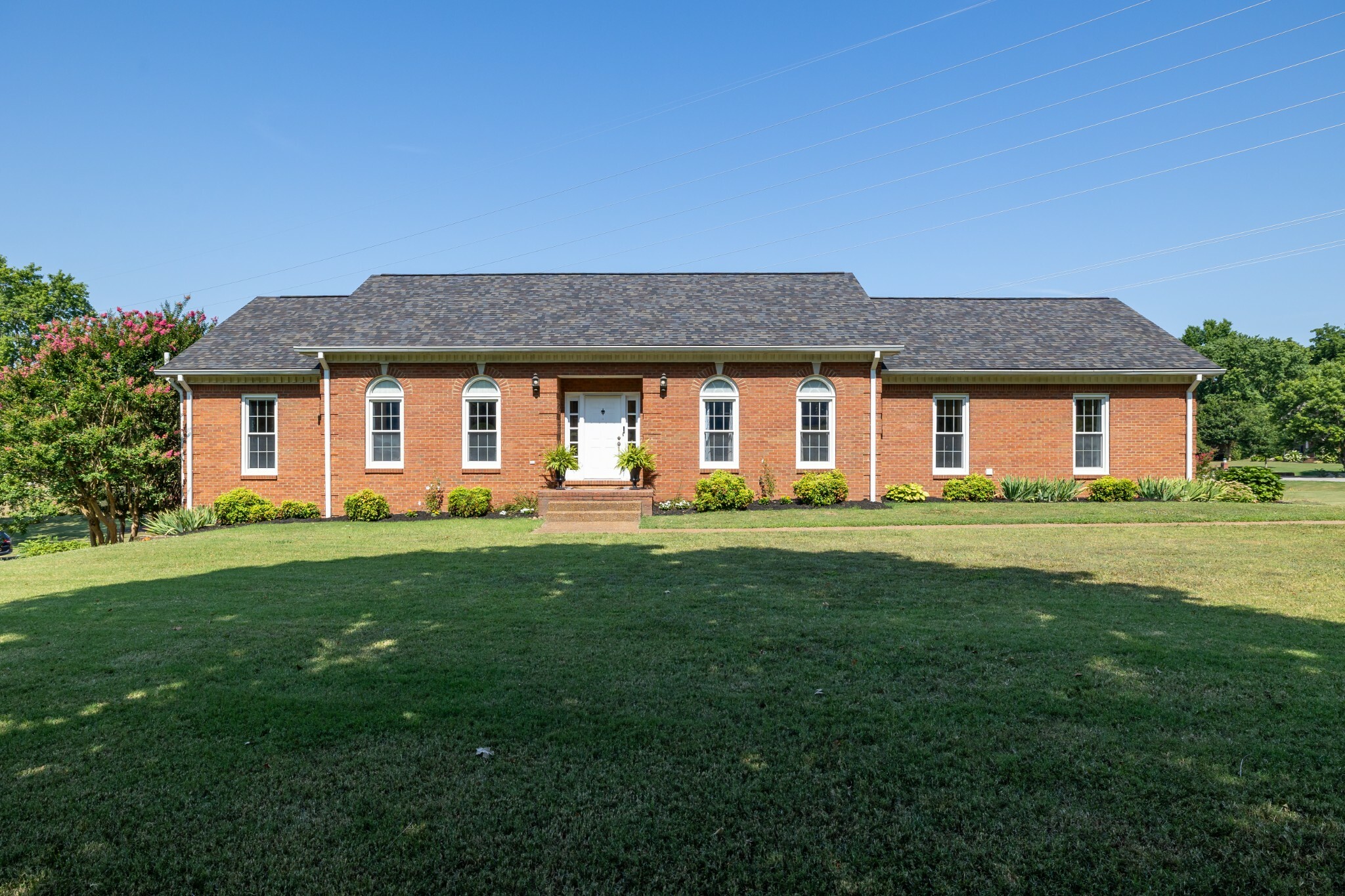 Property Photo:  701 Langford Ct  TN 37067 