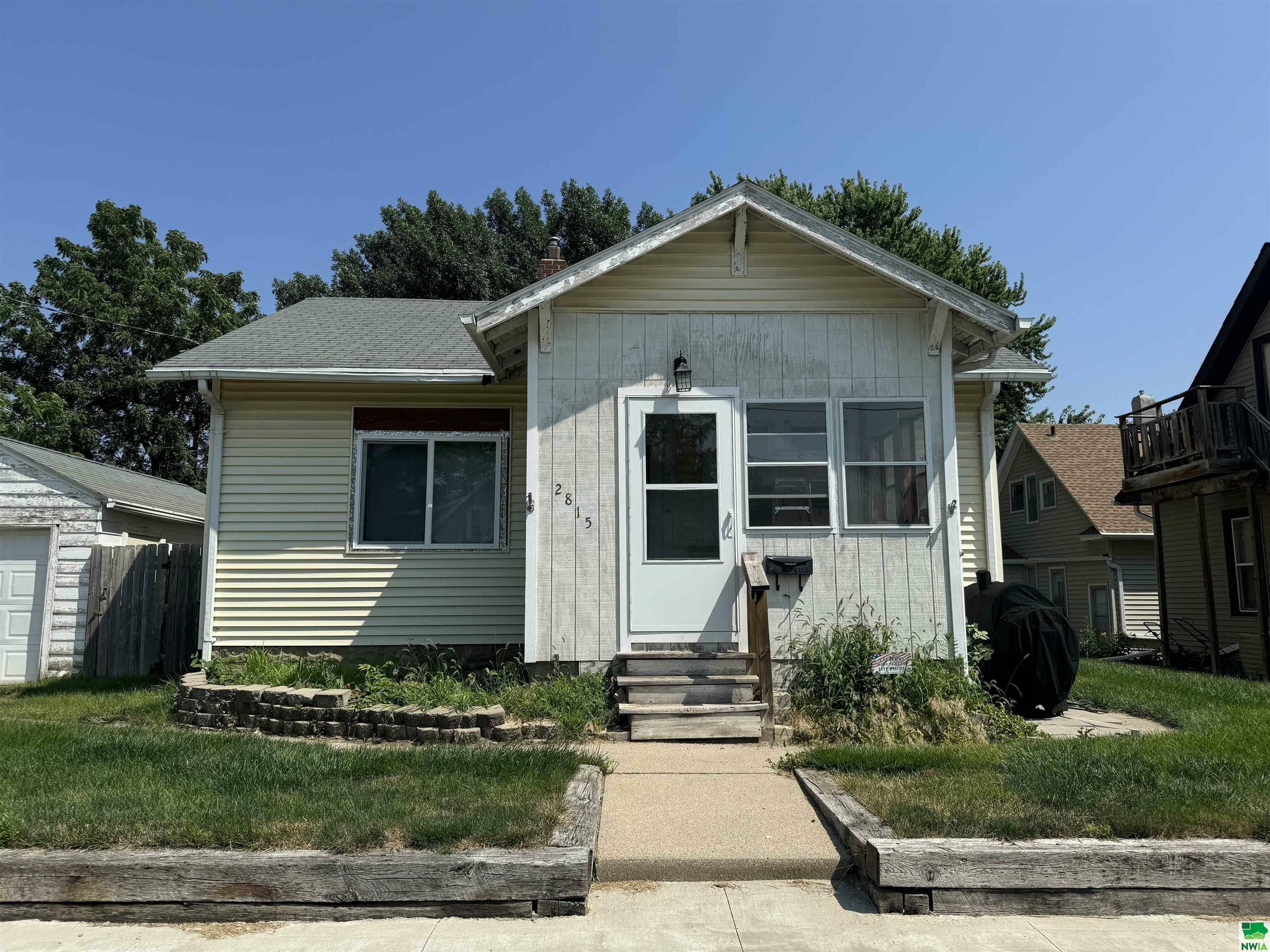 2815 Marshall Ave.  Sioux City IA 51106 photo