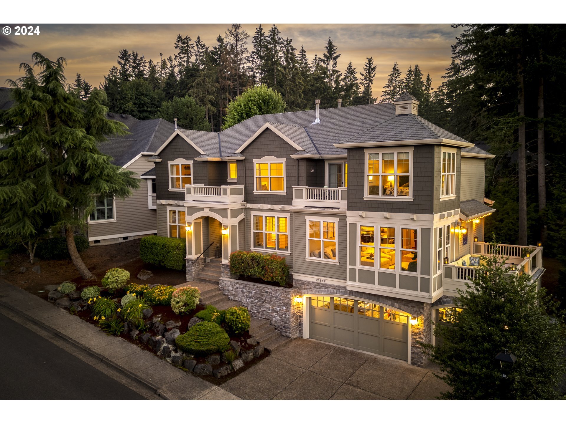 Property Photo: 21157 Zeus Dr OR 97068