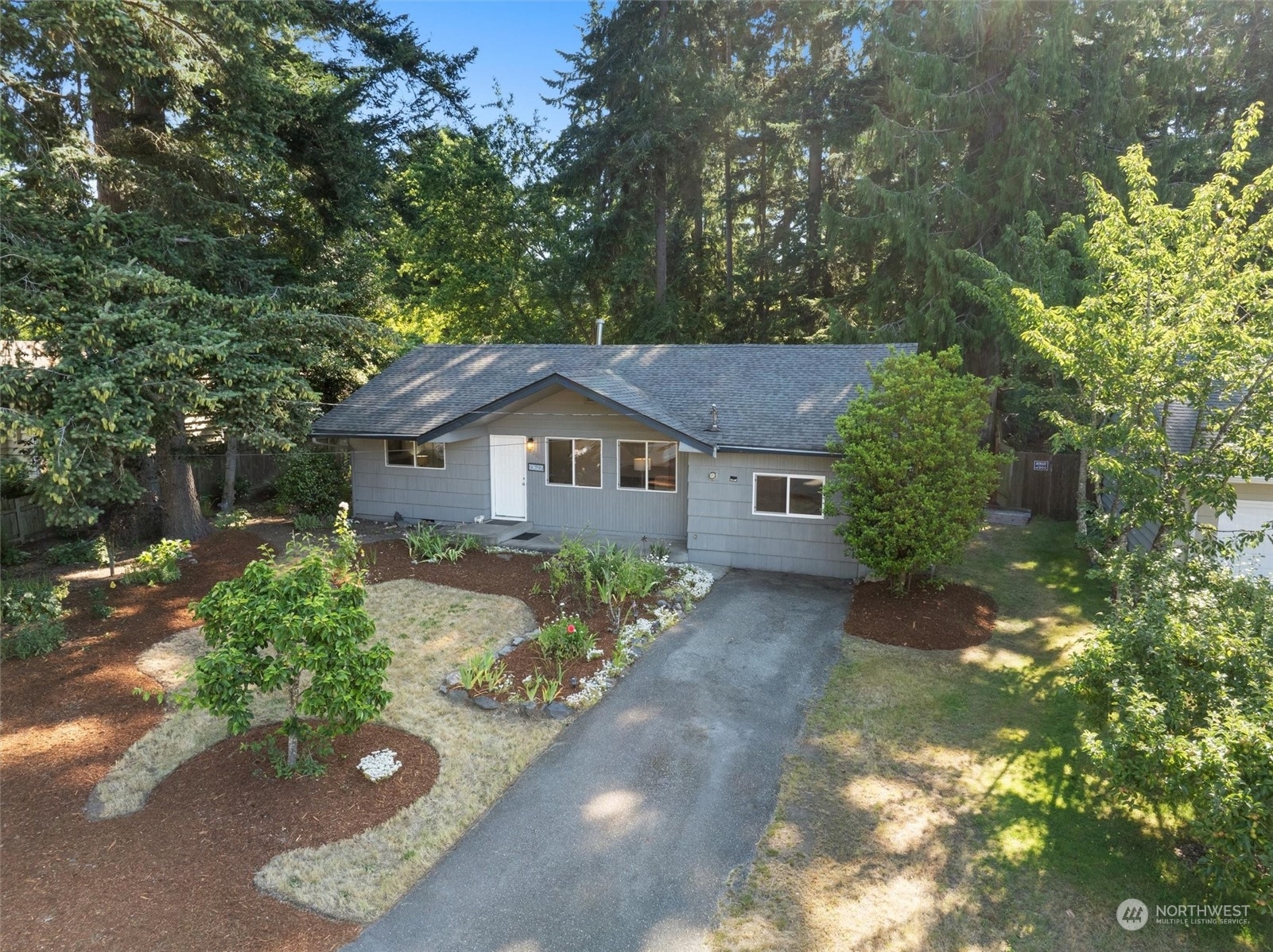 Property Photo:  23627 101st Avenue W  WA 98020 