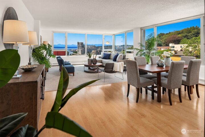 Property Photo:  415 W Mercer Street 701  WA 98119 