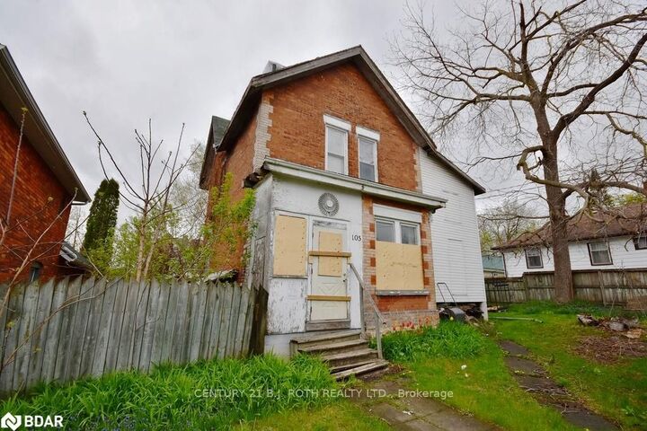 105 Matchedash Street S  Orillia ON L3V 4W9 photo