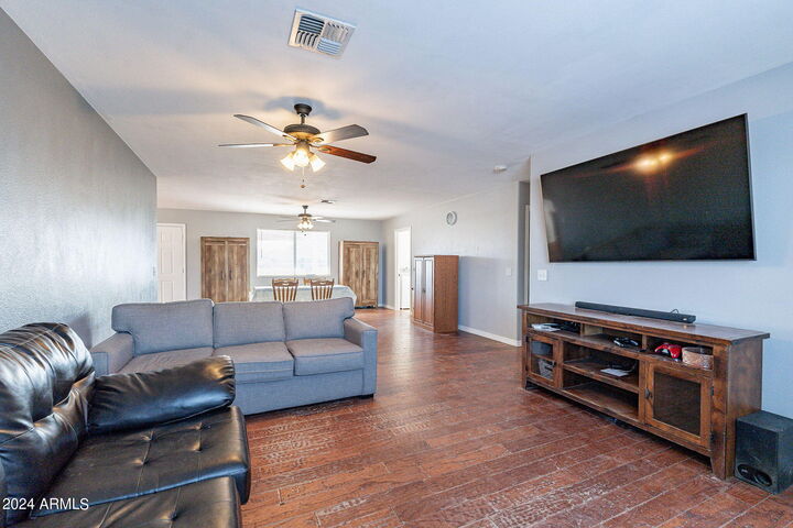 Property Photo: 32310 N Vertuccio Trail AZ 85144