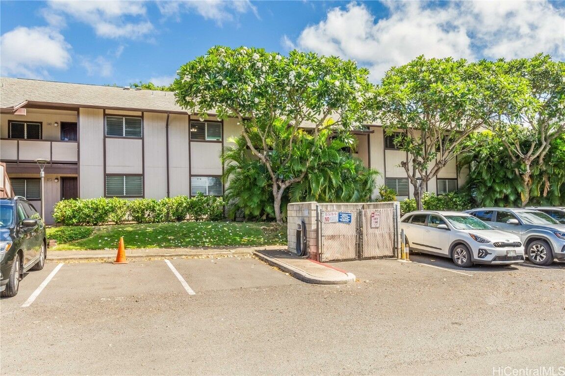 Property Photo:  96-218 Waiawa Road 66  HI 96782 