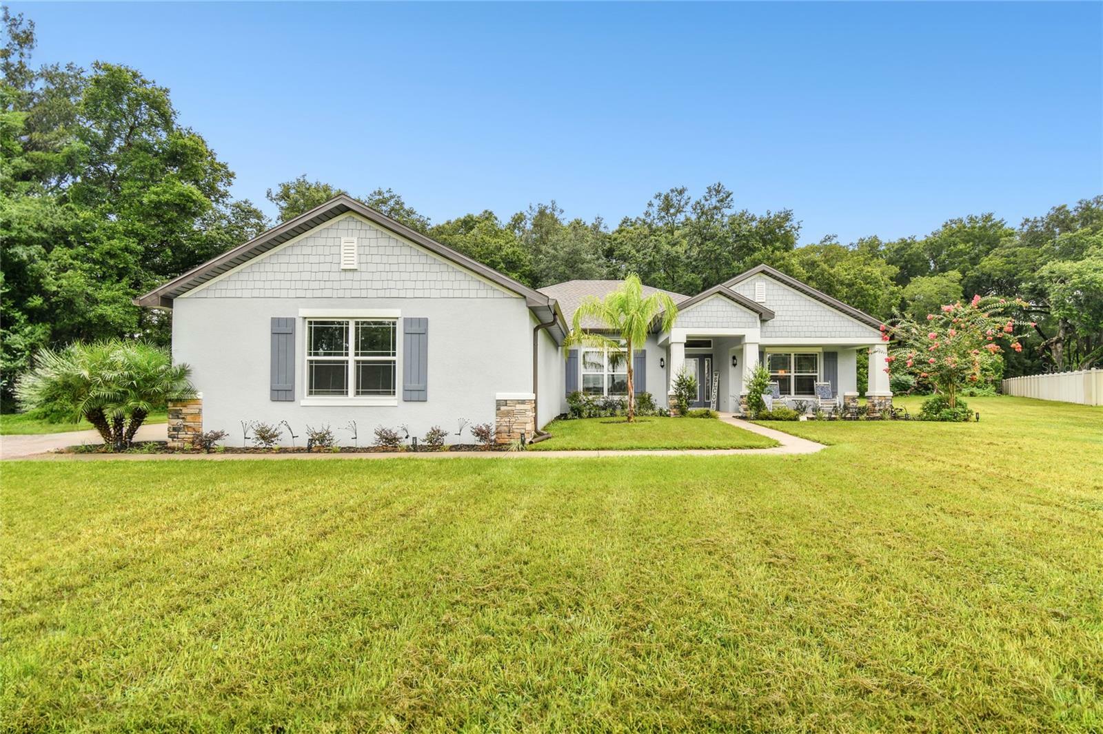 Property Photo:  41257 Stanton Hall Drive  FL 33525 