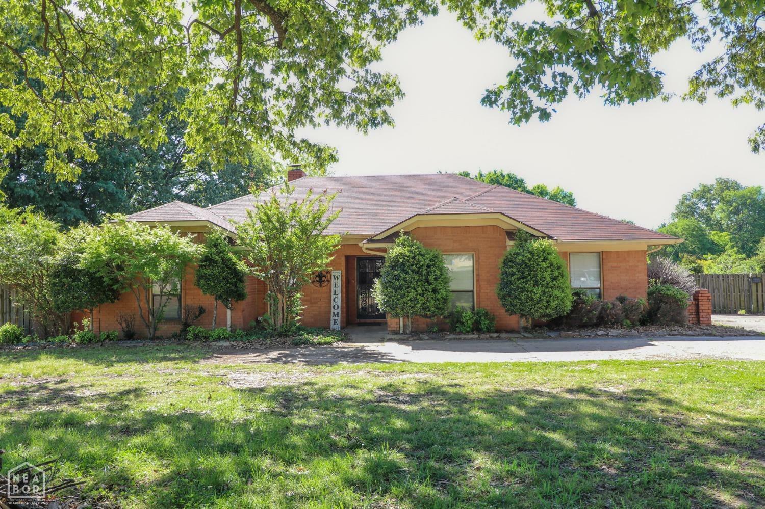 Property Photo:  1500 Hillcrest Drive  AR 72401 