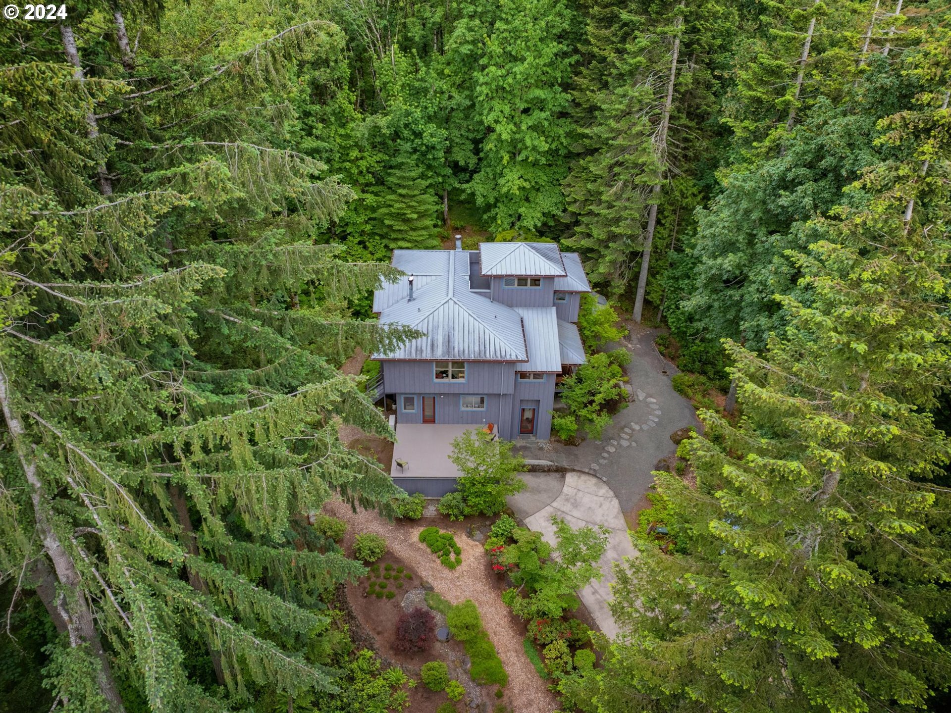Property Photo: 6733 NW Cornell Rd OR 97229