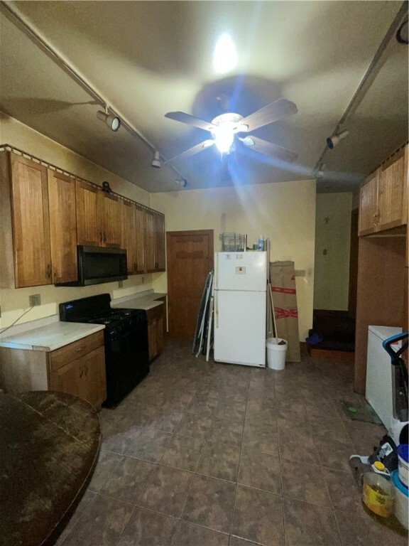 Property Photo:  1400 Reuben St  PA 15212 