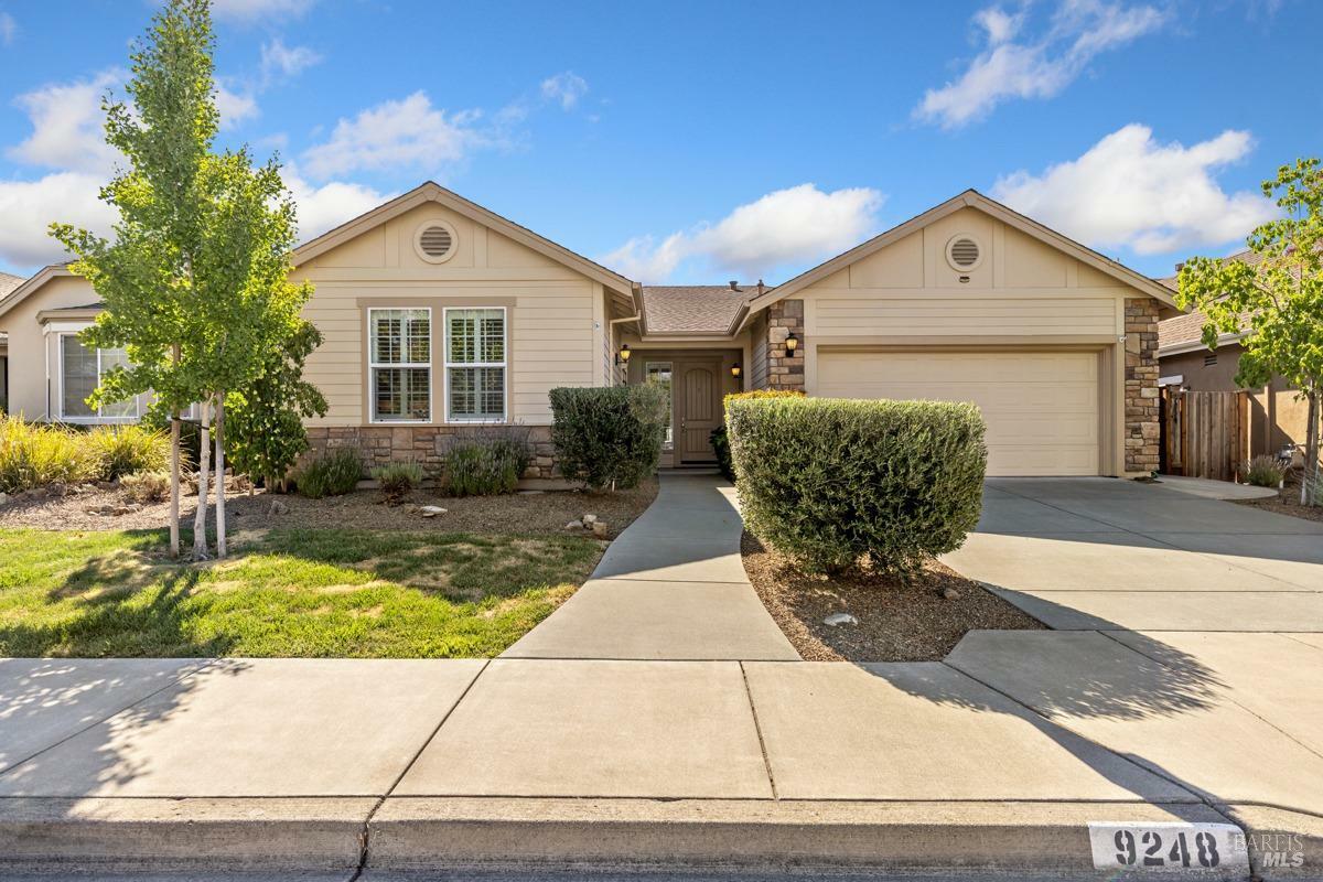 Property Photo:  9248 Oak Trail Circle  CA 95409 