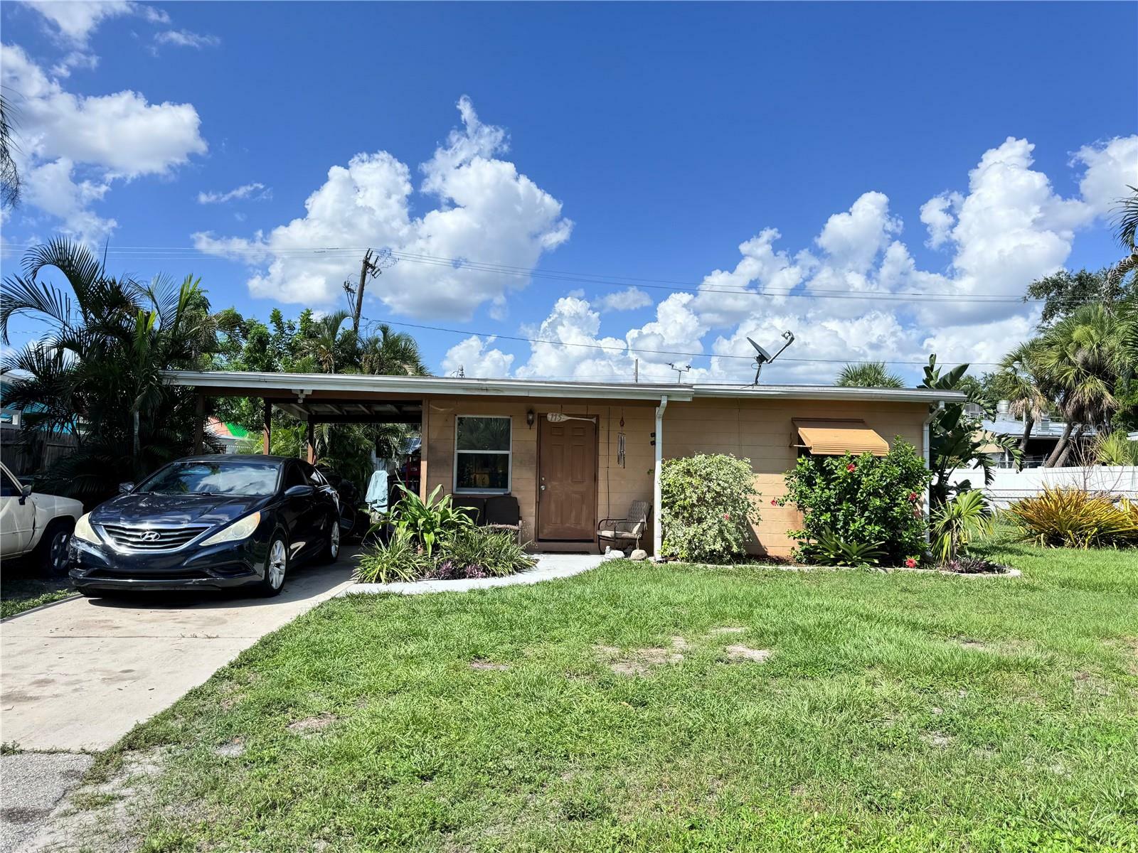 Property Photo:  115 Martin Drive NE  FL 33952 