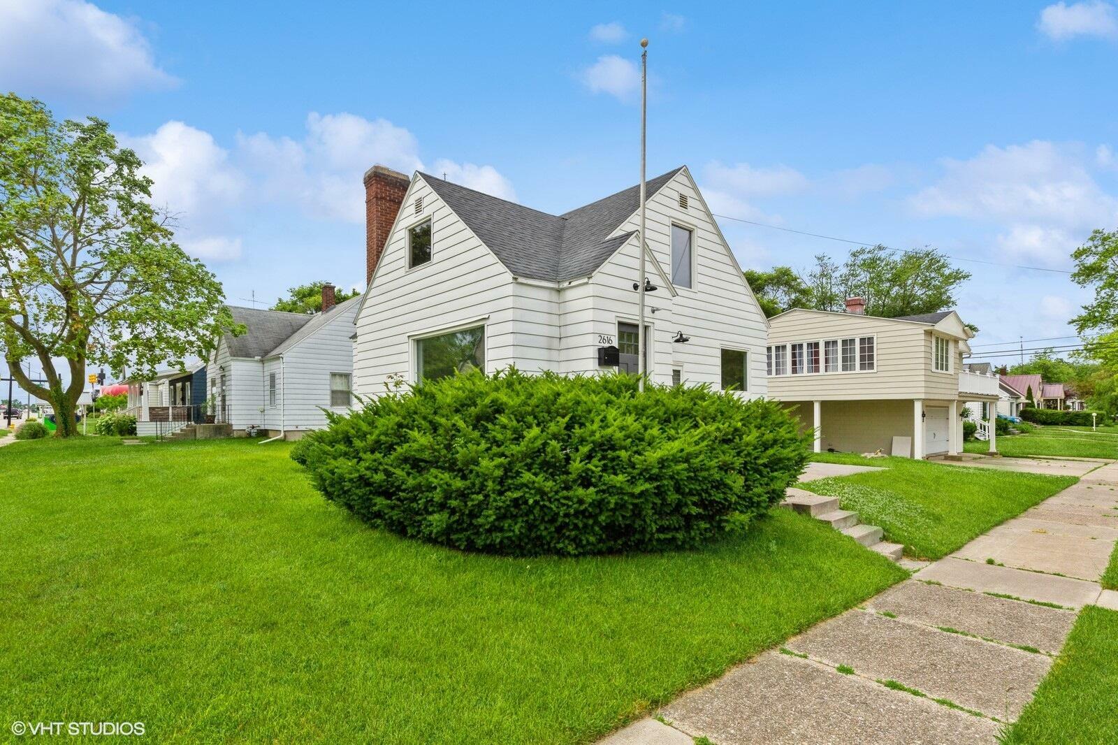 Property Photo:  2616 Niles Avenue  MI 49085 