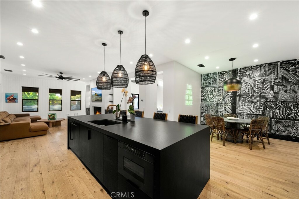 Property Photo: 1245 Cleveland Way CA 92881