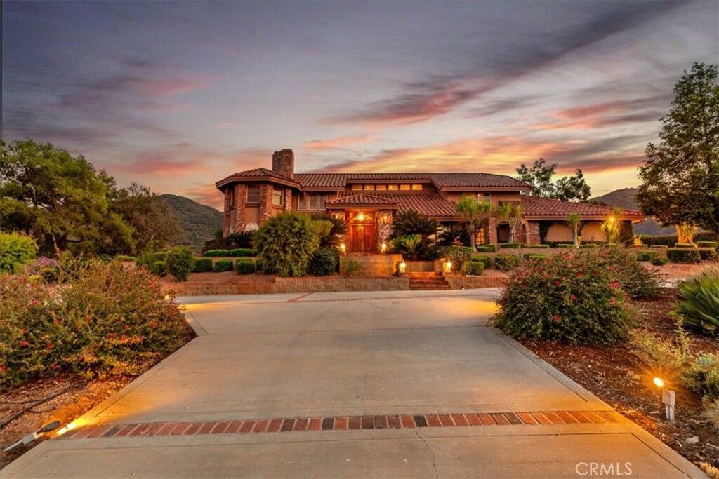 Property Photo: 1300 Hidden Springs Drive CA 92881
