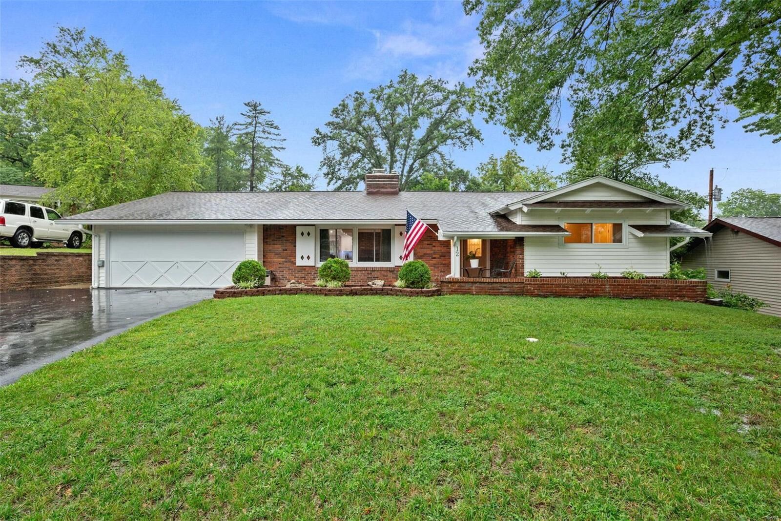 Property Photo: 12 Montauk Court MO 63146