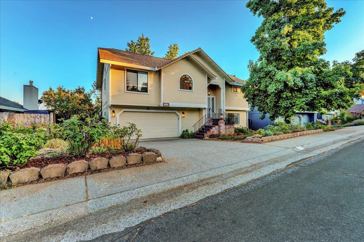 Property Photo:  205 Cypress Hill Drive  CA 95945 