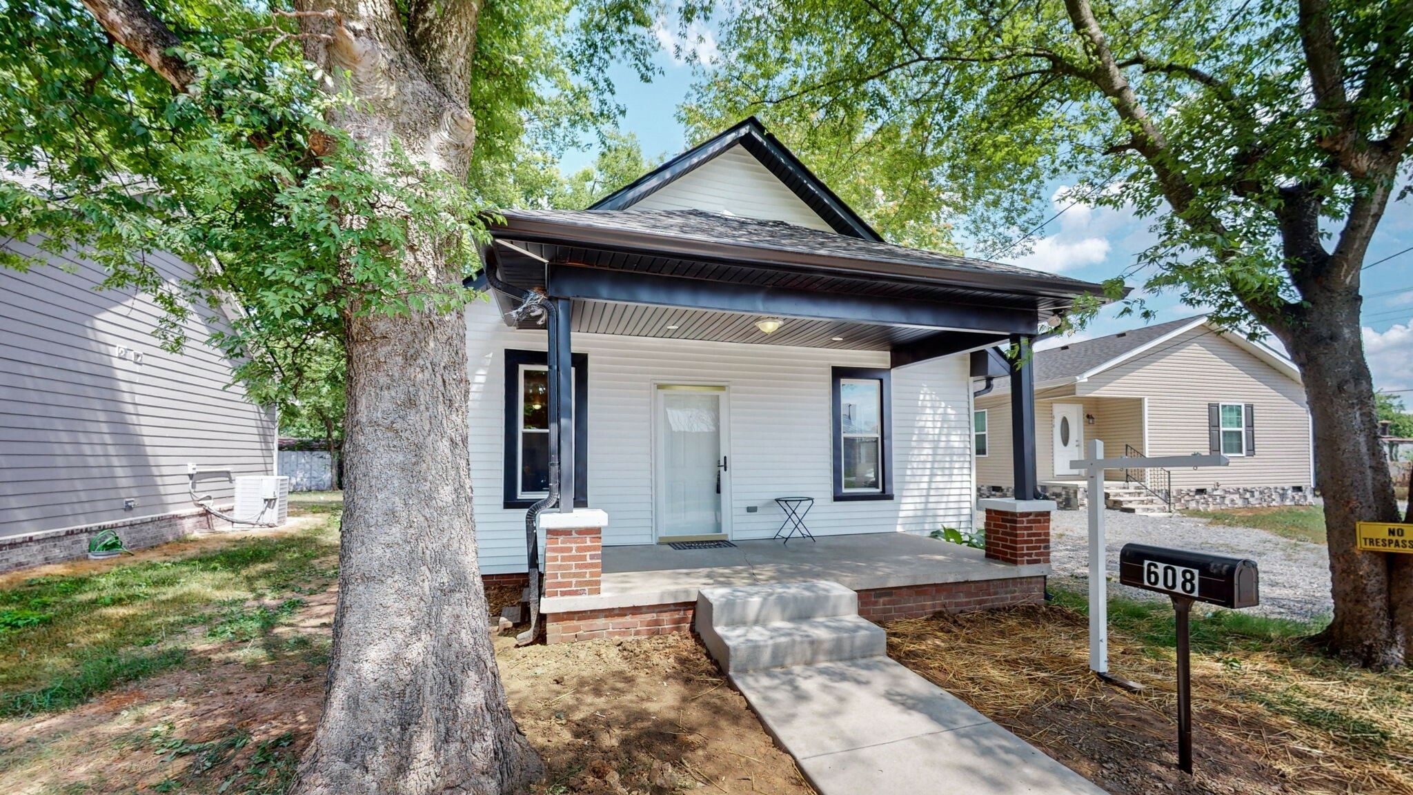 Property Photo:  608 Bellview Ave S  TN 37334 