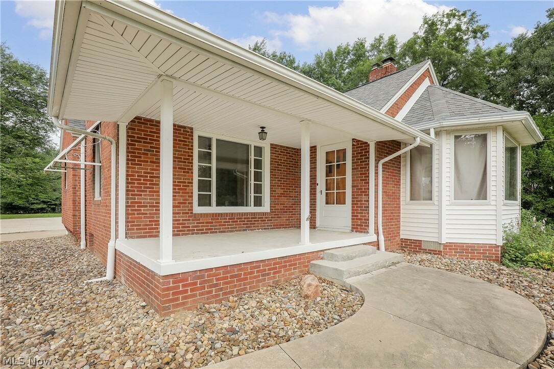 Property Photo:  7591 Market Avenue N  OH 44721 