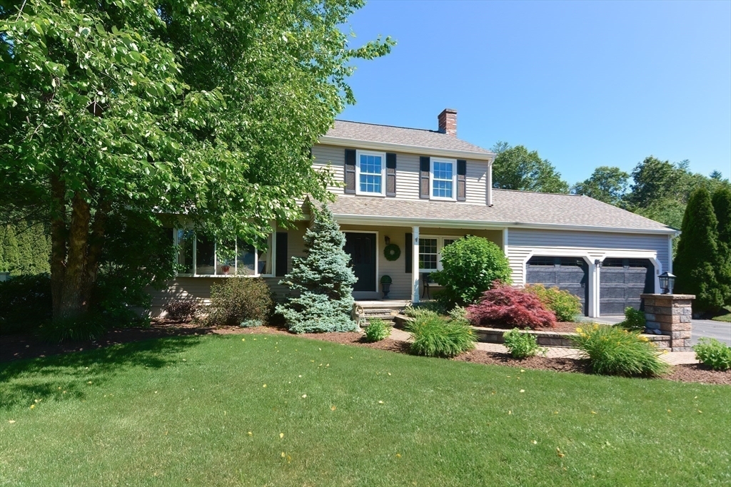 Property Photo:  7 Brastow Drive  MA 02052 