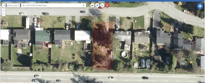21920 Laurie Avenue — photo 1