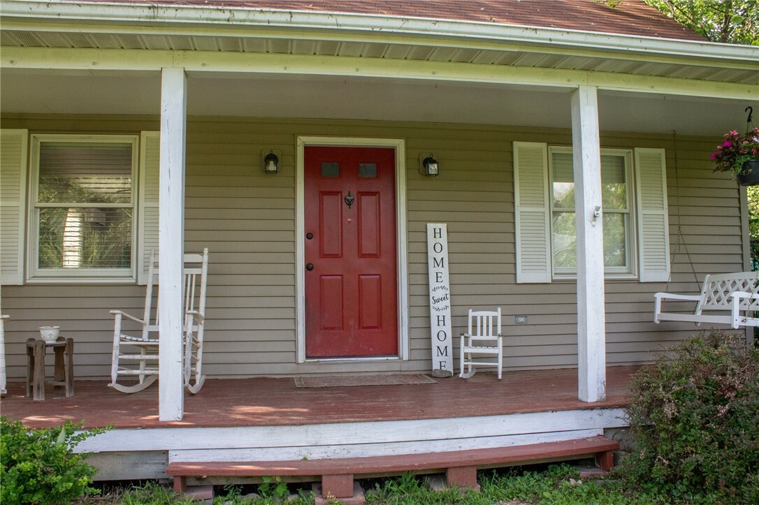 Property Photo:  274 Buck Road  NY 14882 