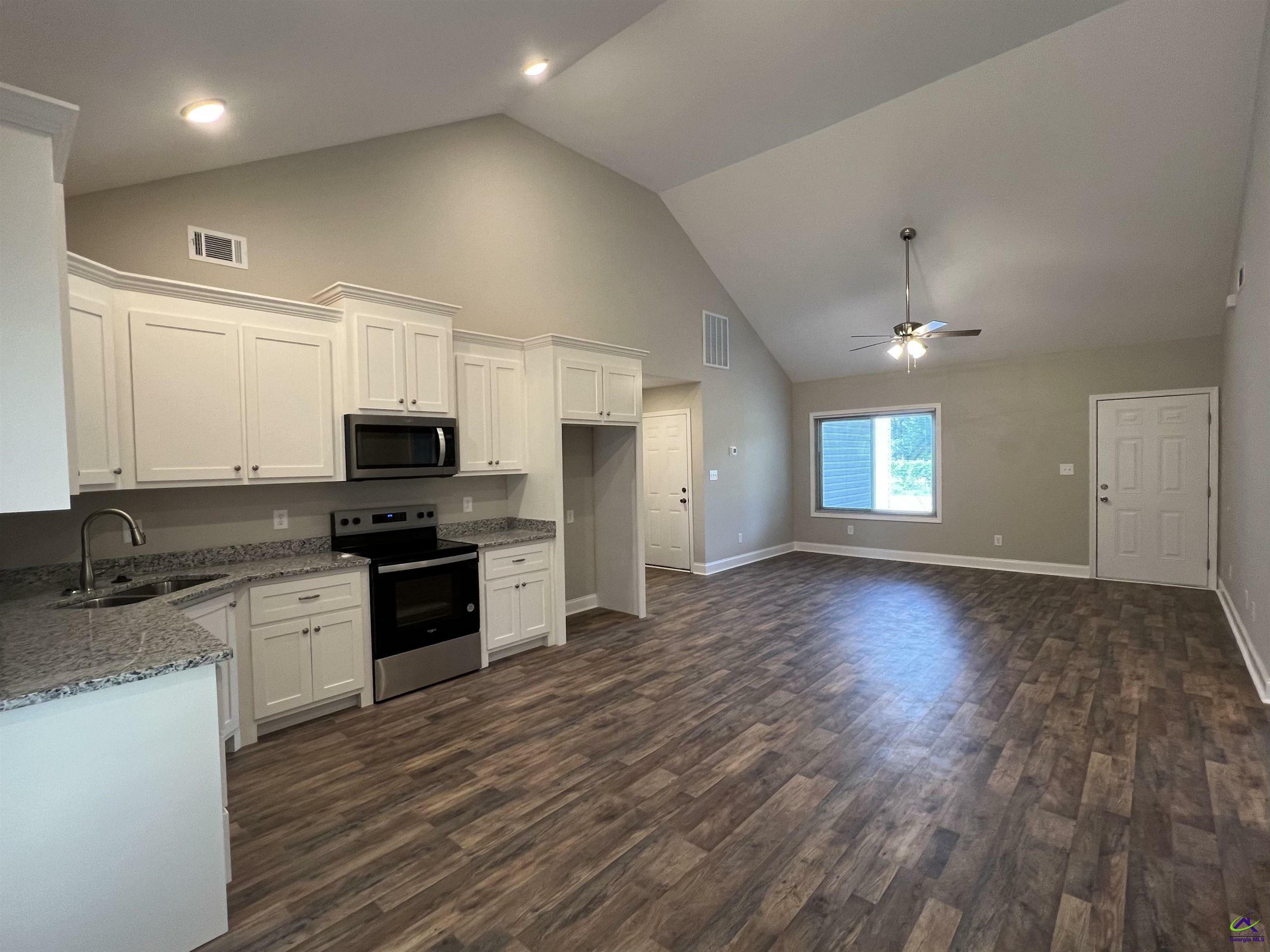 Property Photo:  220 Coleman Blvd  GA 31088 