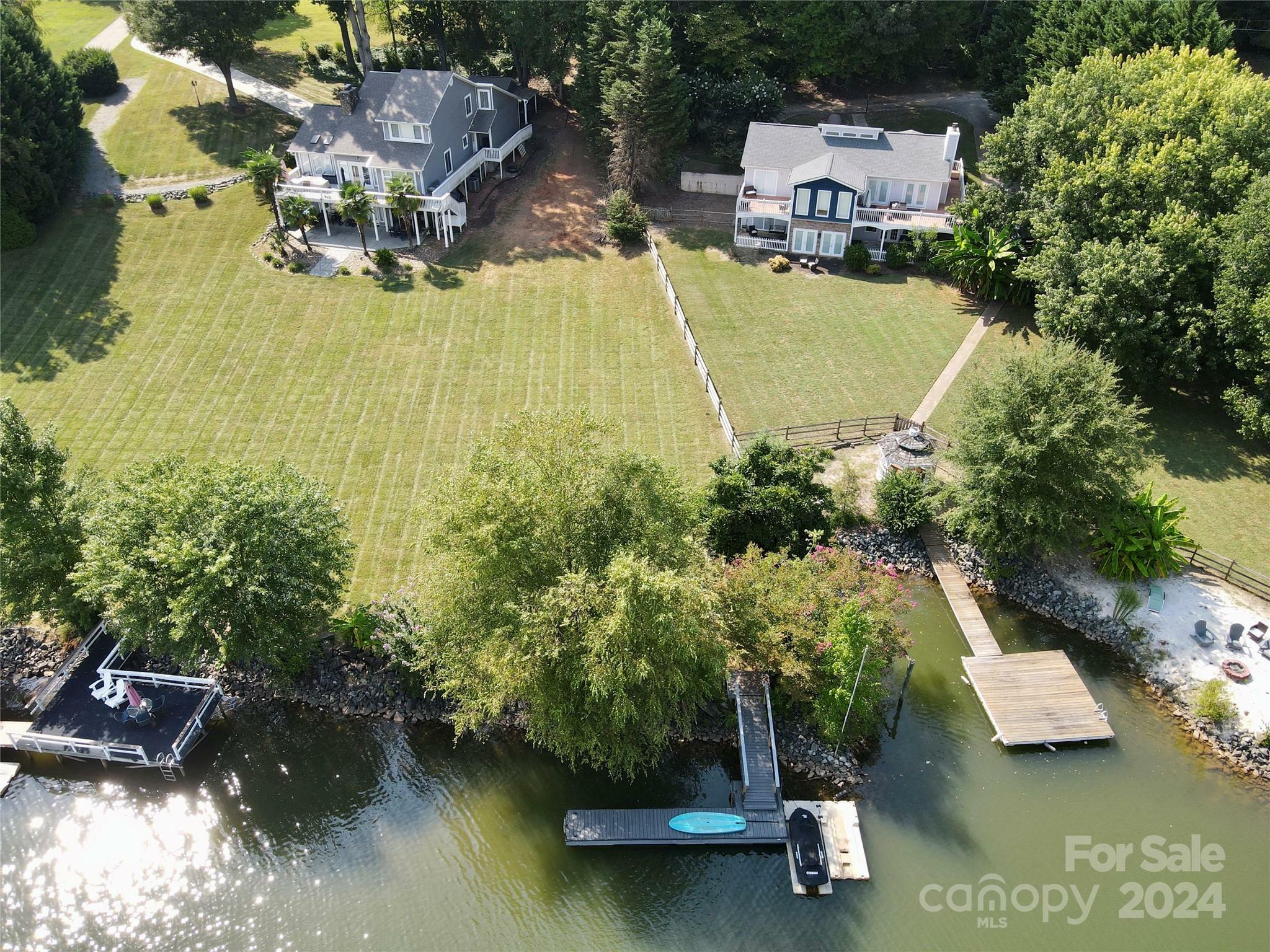 Property Photo:  332 Queens Cove Road  NC 28117 