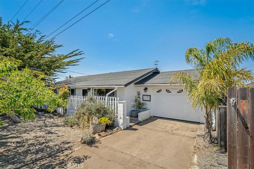 Property Photo:  1194 11th Street  CA 93402 