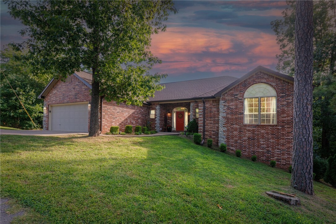 Property Photo:  7 Frekleton Lane  AR 72714 