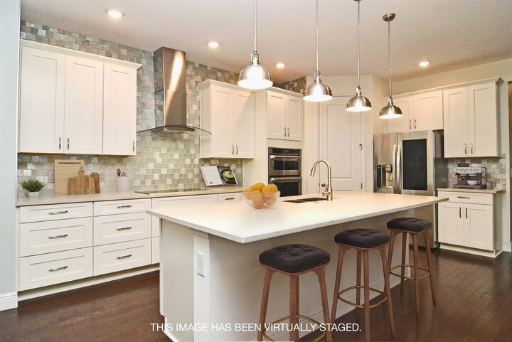 Property Photo: 2091 Laurelwood Way FL 32792