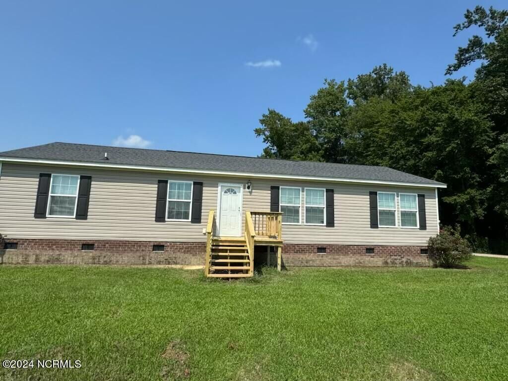Property Photo: 111 New Road NC 27983